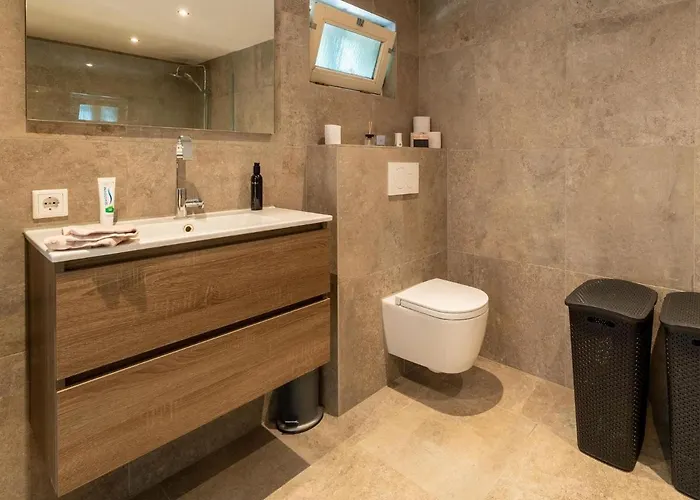 Retreat Holiday home